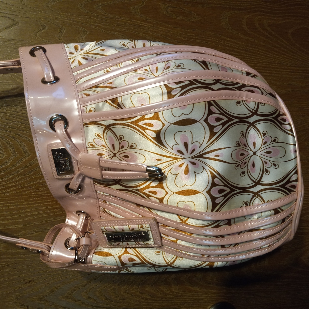 Beijo Metallic Pink and Gold Shoulder Bag with Modern Quilted Design